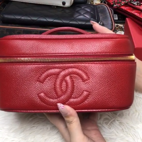 Auth CHANEL Red Caviar Leather Vanity with Holo and COA - Picture 3 of 4